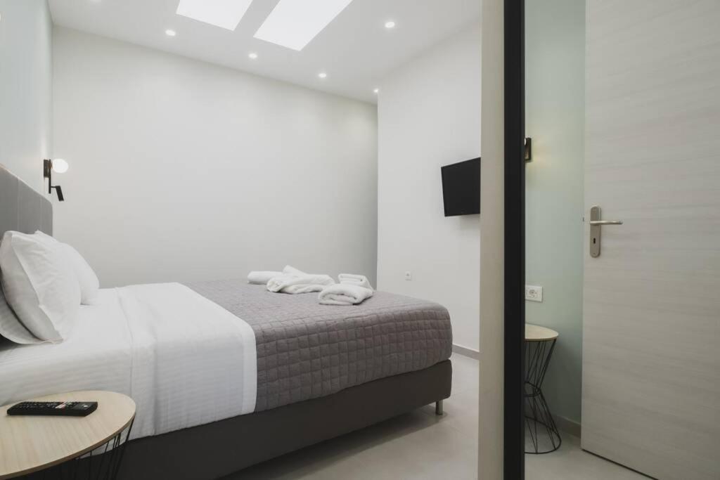 Peris 3 - Central Apt Near Old Town - Ac, Wifi Chrissi Akti Chania Exterior foto