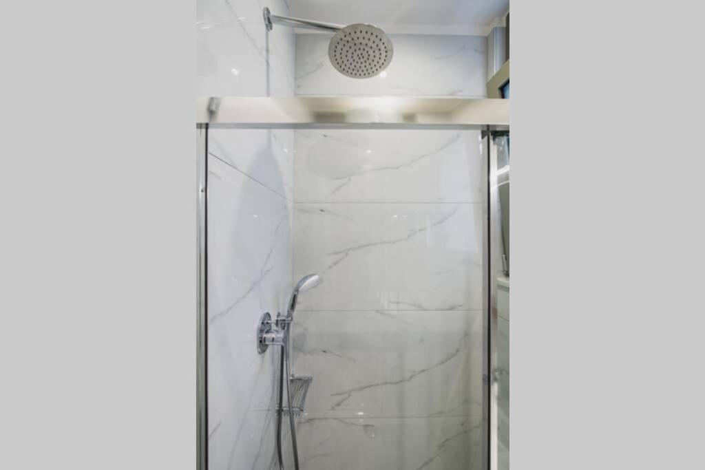 Peris 3 - Central Apt Near Old Town - Ac, Wifi Chrissi Akti Chania Exterior foto